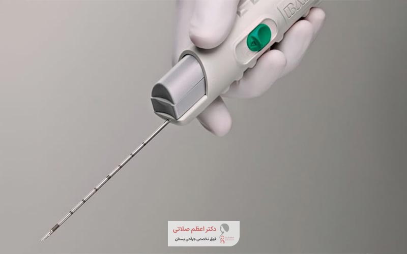 سرنگ و دستگاه نمونه بردای از سینه و بیوپسی